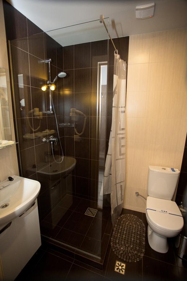 Praha Park Hotel อุชโฮรอด ภายนอก รูปภาพ